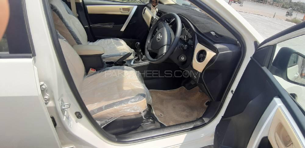 Toyota Corolla 2017 for Sale in Peshawar Toyota Corolla 2017 for Sale in Peshawar Image-13