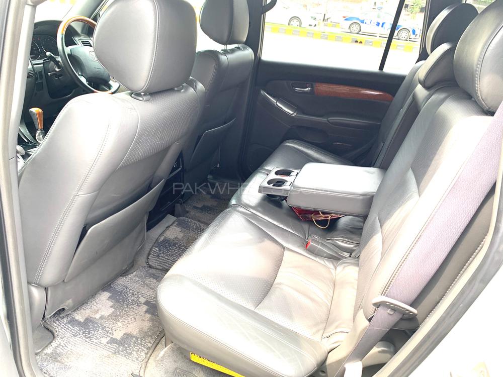 Toyota Prado 2004 for Sale in Lahore Toyota Prado 2004 for Sale in Lahore Image-9