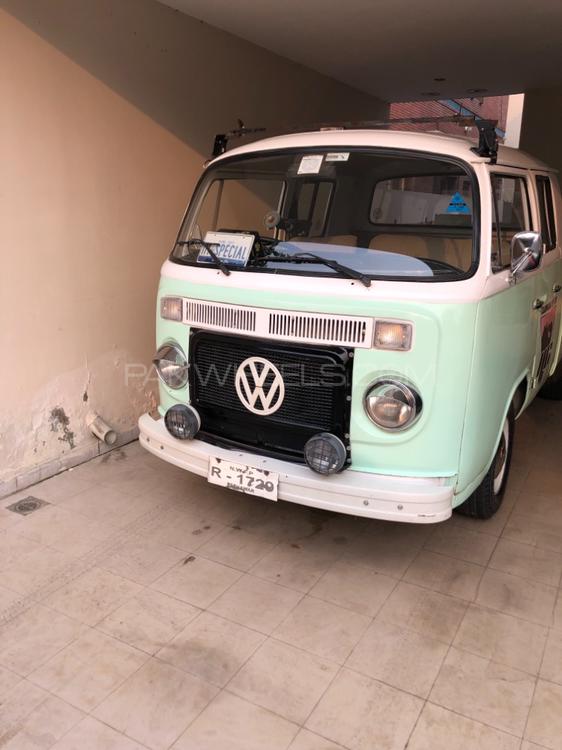 Volkswagen Double Cab Pickup - 1975  Volkswagen Double Cab Pickup - 1975  Image-4