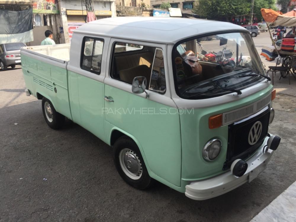Volkswagen Double Cab Pickup - 1975  Volkswagen Double Cab Pickup - 1975  Image-2
