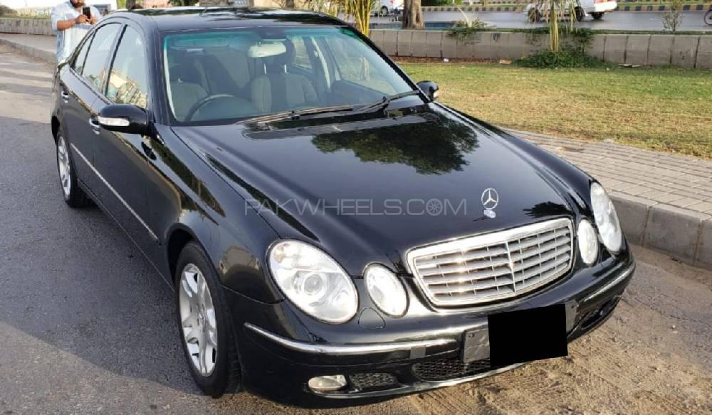 Mercedes Benz E Class 2004 for Sale in Karachi Image-1