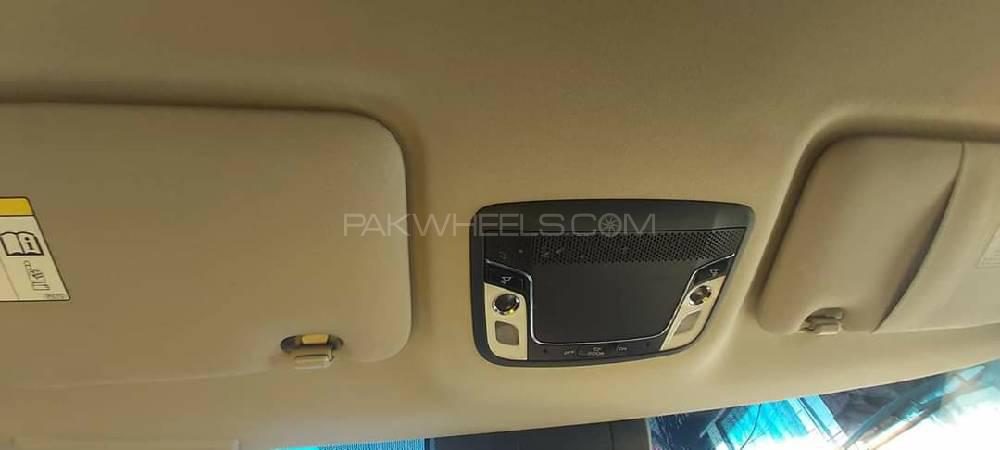 Honda Vezel 2014 for Sale in Lahore Honda Vezel 2014 for Sale in Lahore Image-14