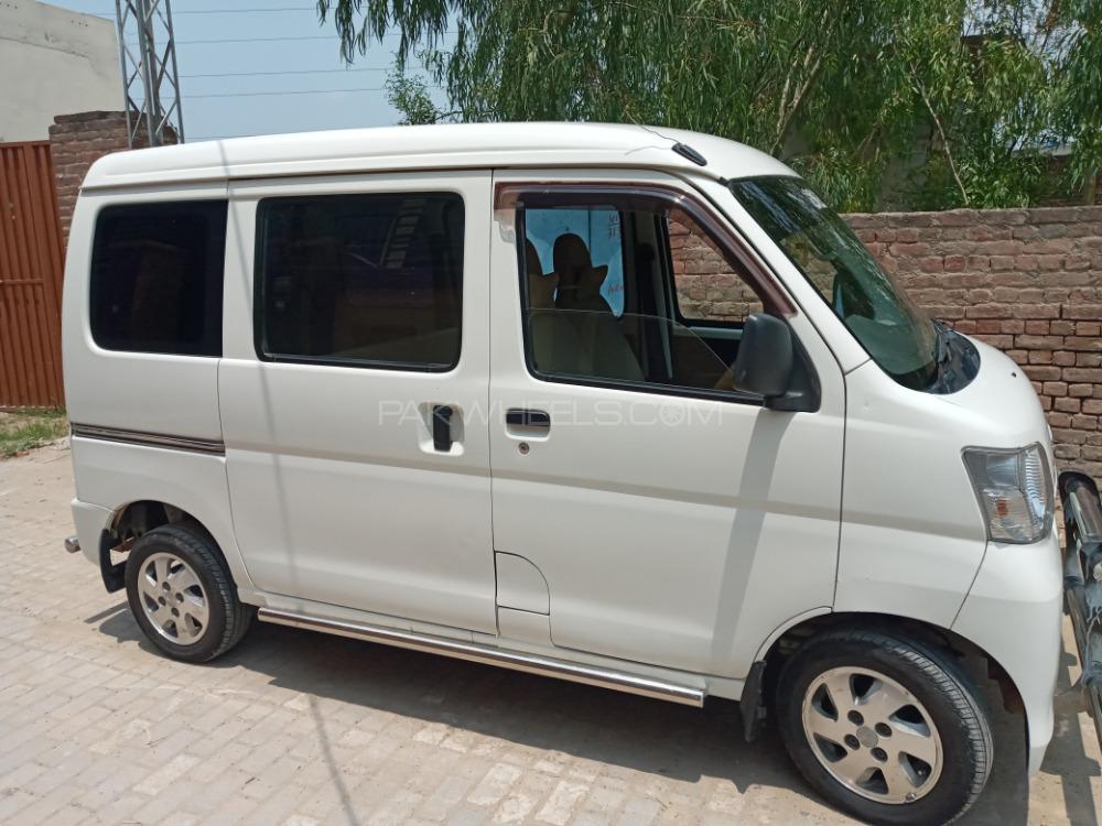 Daihatsu Hijet 2014 for Sale in Kharian Image-1