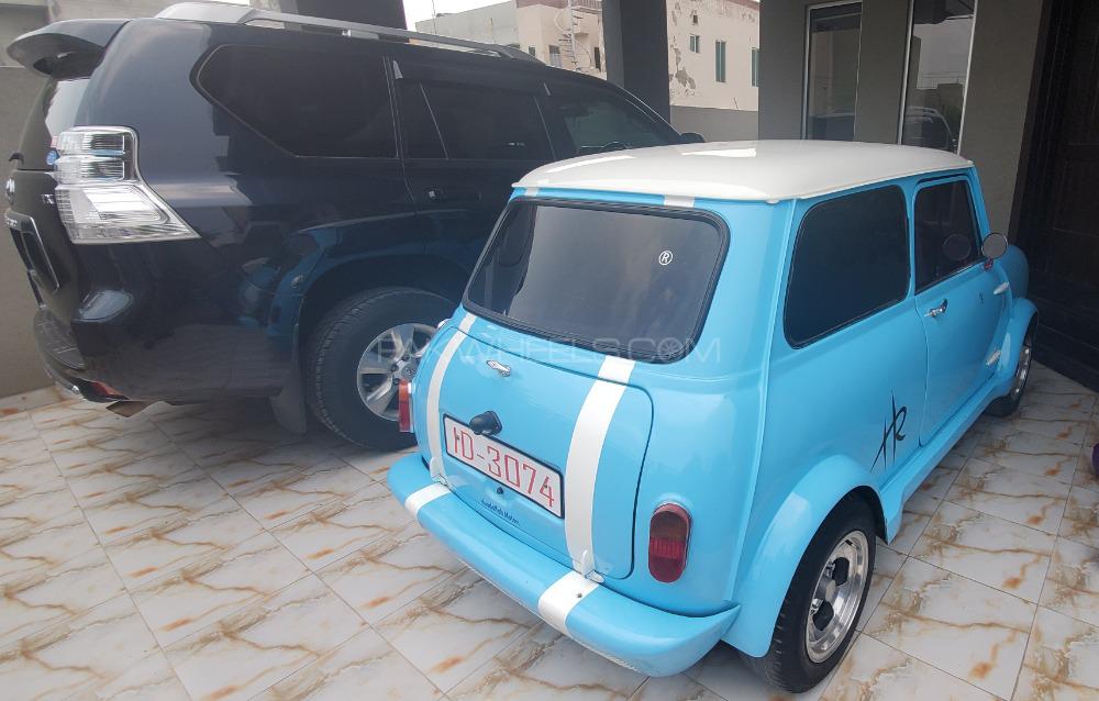 Austin Mini - 1961  Image-1