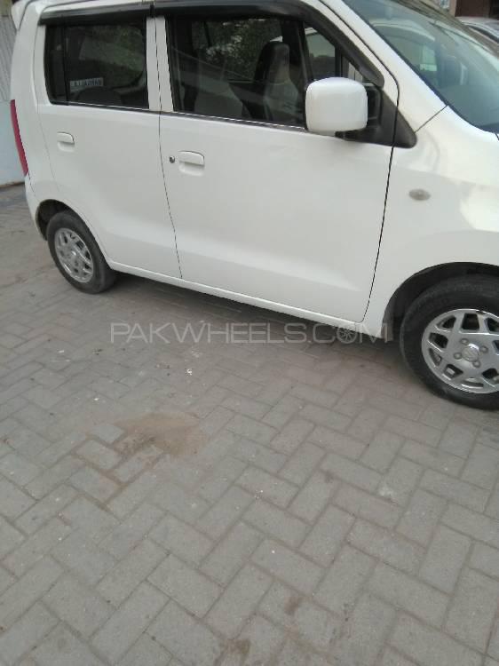 سوزوکی ویگن آر 2018 for Sale in کراچی سوزوکی ویگن آر 2018 for Sale in کراچی Image-2