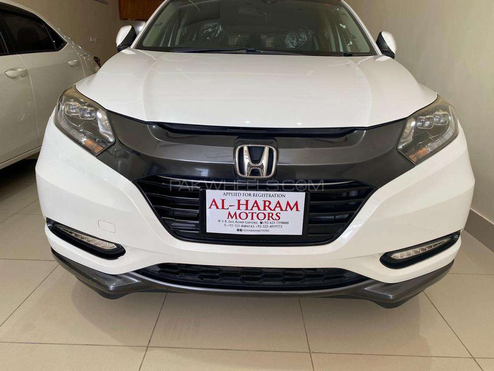 Honda Vezel 2014 for Sale in Lahore Image-1