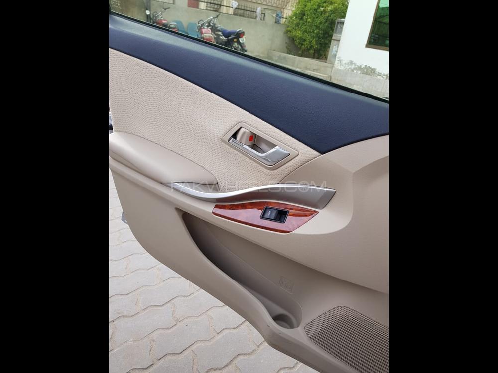 Toyota Premio 2015 for Sale in Multan Toyota Premio 2015 for Sale in Multan Image-5