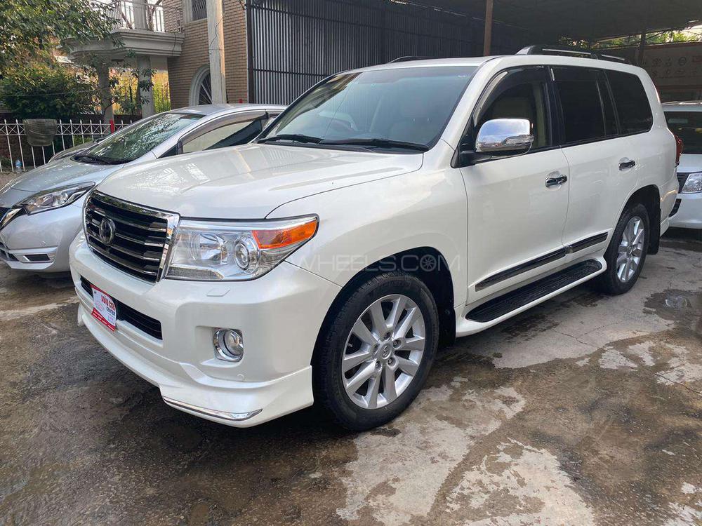 Toyota Land Cruiser 2014 for Sale in Gujranwala Toyota Land Cruiser 2014 for Sale in Gujranwala Image-9