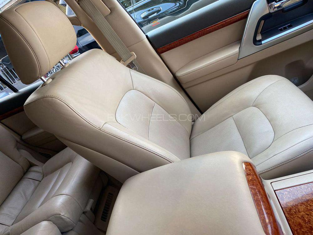 Toyota Land Cruiser 2014 for Sale in Gujranwala Toyota Land Cruiser 2014 for Sale in Gujranwala Image-19