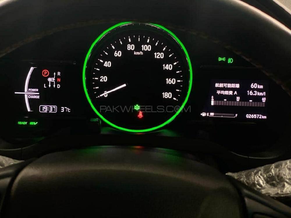 Honda Vezel 2018 for Sale in Peshawar Honda Vezel 2018 for Sale in Peshawar Image-6
