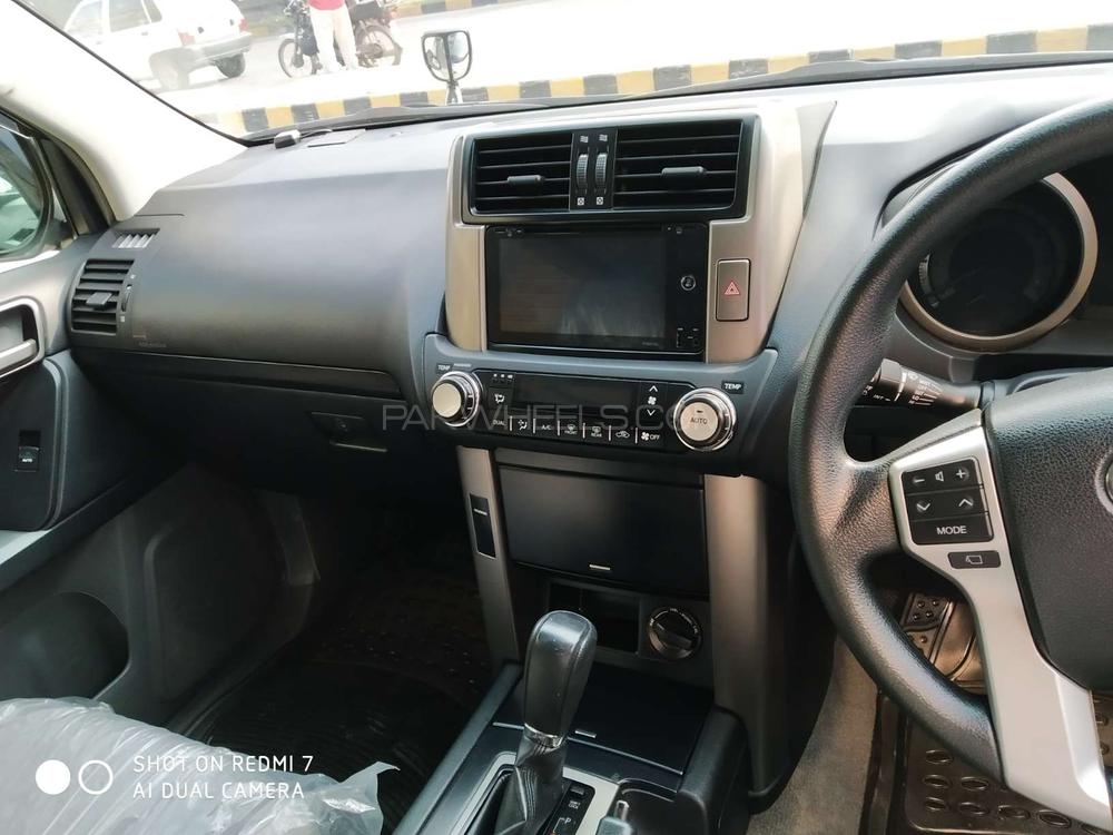 Toyota Prado 2013 for Sale in Lahore Toyota Prado 2013 for Sale in Lahore Image-5