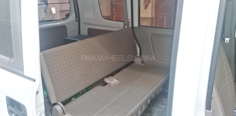 Mazda Scrum Van 2011 for Sale in Peshawar Mazda Scrum Van 2011 for Sale in Peshawar Image-2