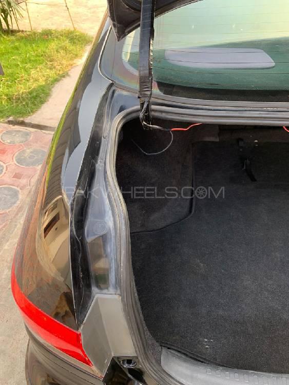 ہونڈا اکارڈ 2005 for Sale in لاہور ہونڈا اکارڈ 2005 for Sale in لاہور Image-12