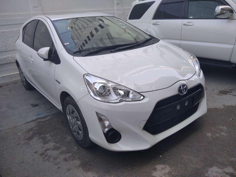 Toyota Aqua 2017 for Sale in Karachi Image-1