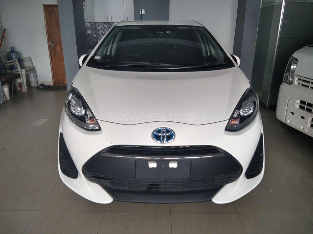 Toyota Aqua 2017 for Sale in Karachi Image-1