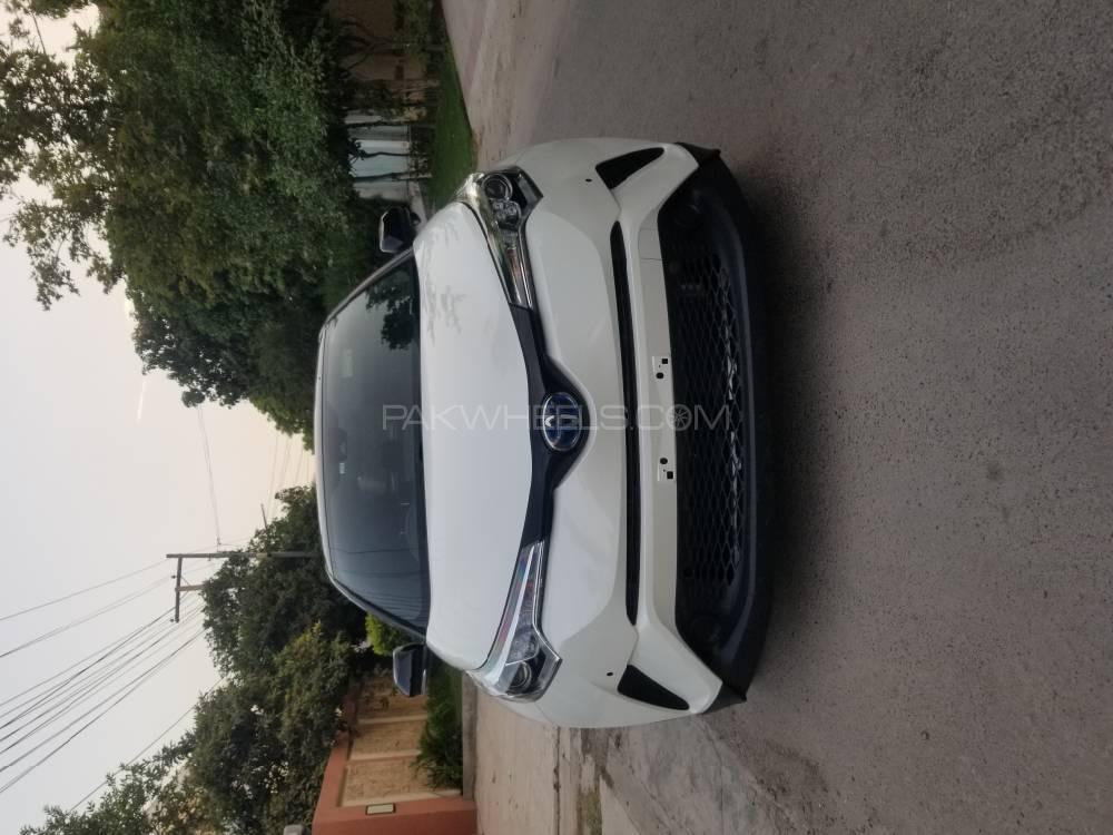 Toyota C-HR 2017 for Sale in Peshawar Toyota C-HR 2017 for Sale in Peshawar Image-4