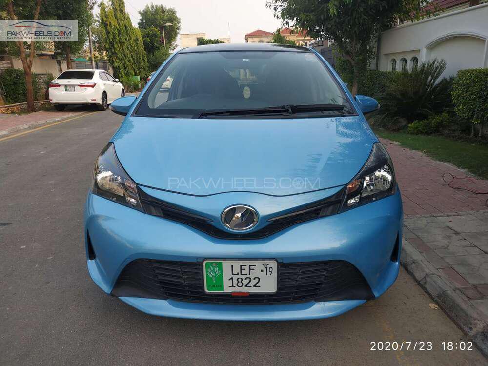 Toyota Vitz 2015 for Sale in Lahore Image-1