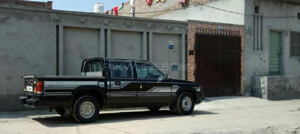 Mazda B2200 1993 for Sale in Dera ismail khan Image-1