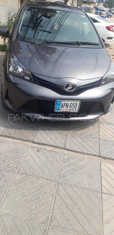 Toyota Vitz 2015 for Sale in Islamabad Image-1