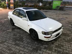 Toyota Corolla - 1995