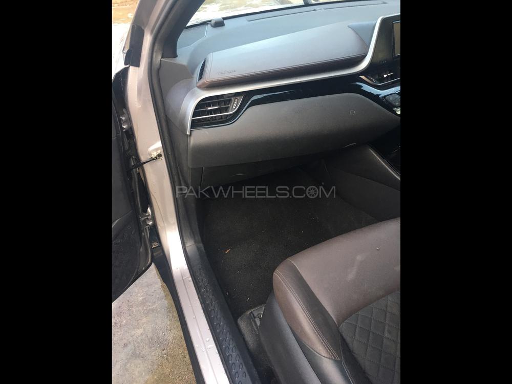 Toyota C-HR 2017 for Sale in Mardan Toyota C-HR 2017 for Sale in Mardan Image-11
