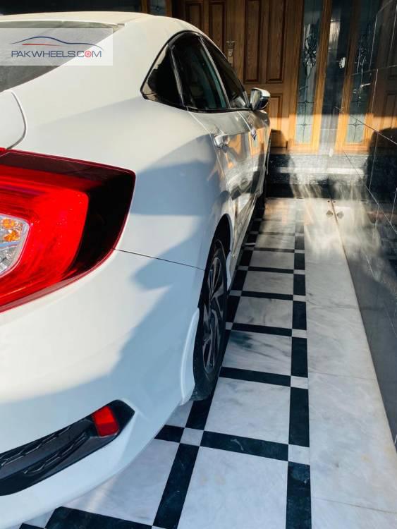 Honda Civic 2018 for Sale in Islamabad Honda Civic 2018 for Sale in Islamabad Image-5