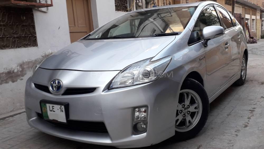 Toyota Prius 2010 for Sale in Peshawar Image-1