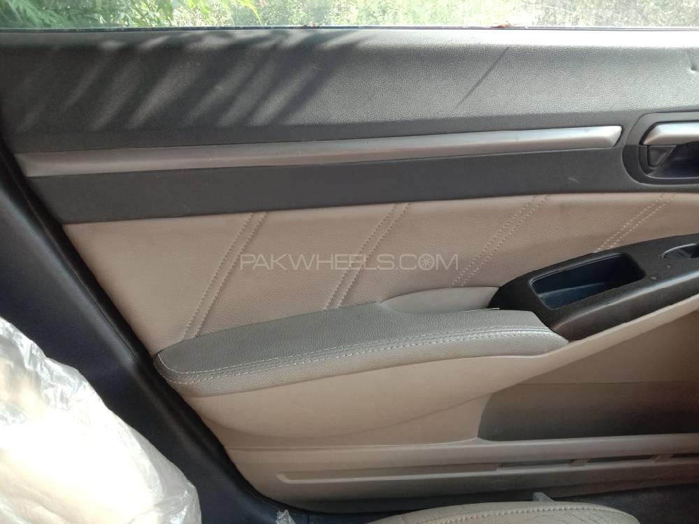 Honda Civic 2007 for Sale in Multan Honda Civic 2007 for Sale in Multan Image-15