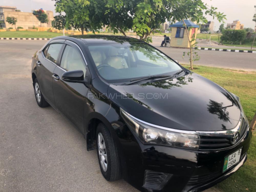 Toyota Corolla 2015 for Sale in Lahore Image-1