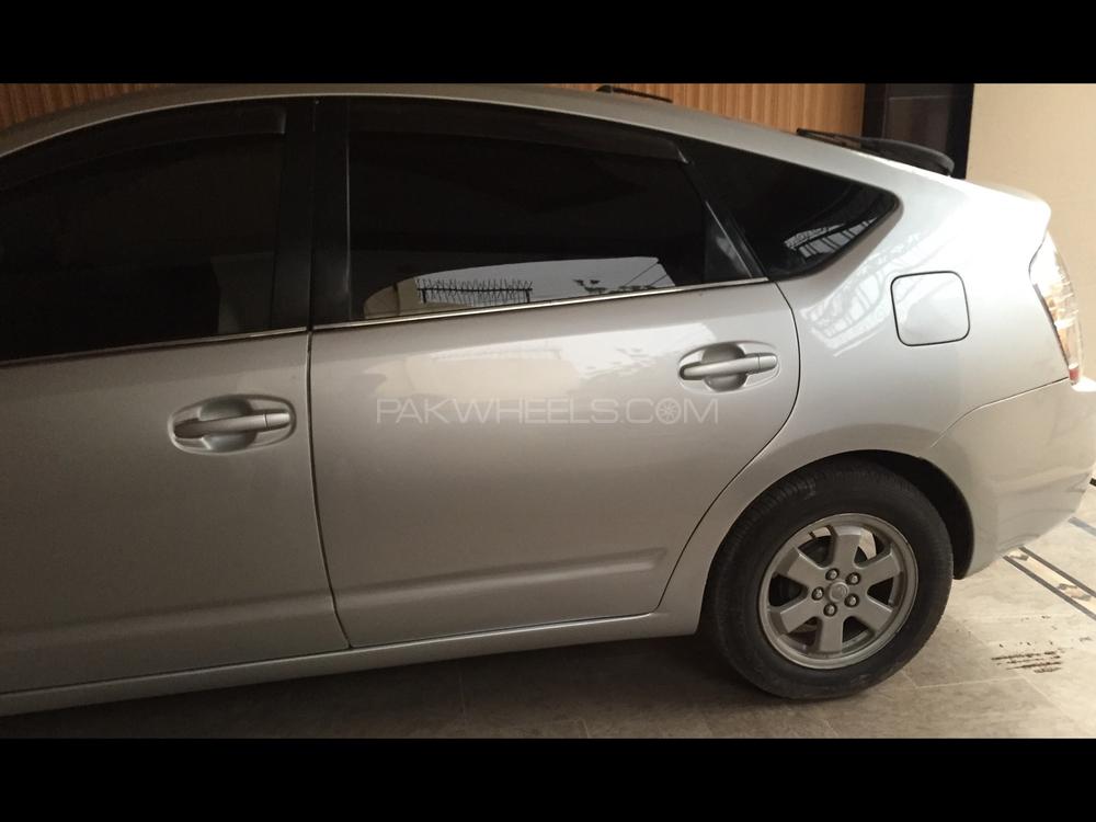Toyota Prius 2008 for Sale in Faisalabad Toyota Prius 2008 for Sale in Faisalabad Image-10