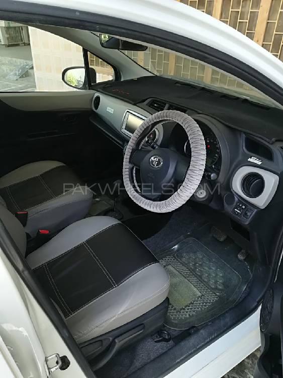 Toyota Vitz 2014 for Sale in Dera ismail khan Toyota Vitz 2014 for Sale in Dera ismail khan Image-6