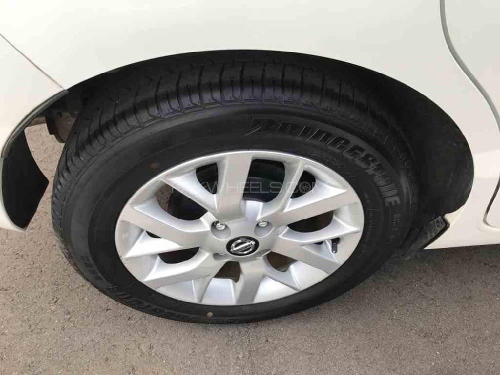 Nissan Note 2017 for Sale in Lahore Nissan Note 2017 for Sale in Lahore Image-12