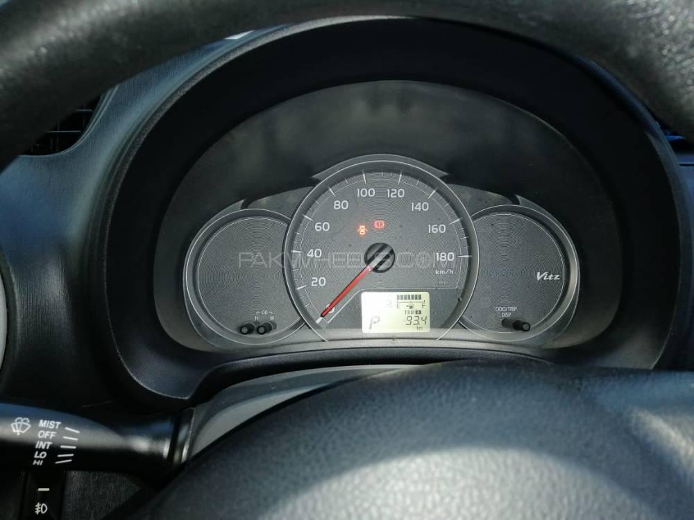 Toyota Vitz 2013 for Sale in Peshawar Toyota Vitz 2013 for Sale in Peshawar Image-4