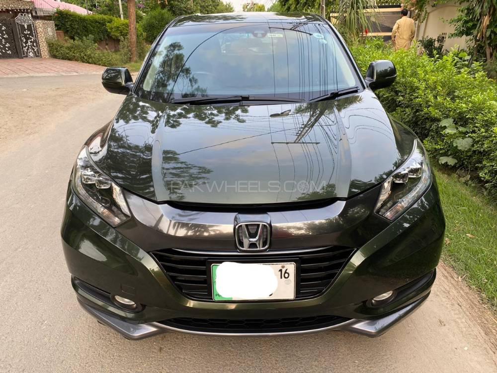 Honda Vezel 2014 for Sale in Lahore Image-1