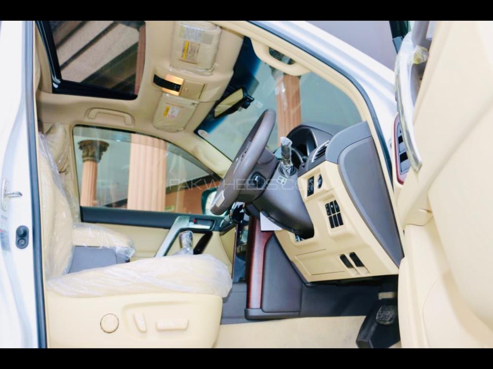 Toyota Prado 2015 for Sale in Peshawar Image-1