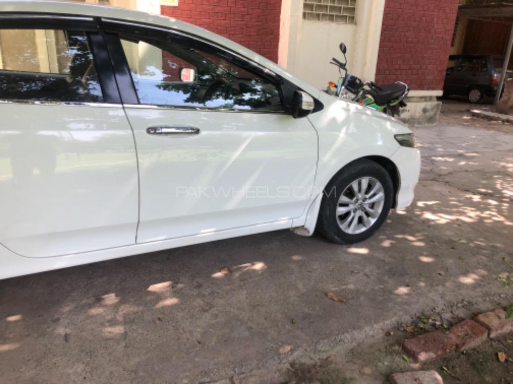 ہونڈا سٹی 2013 for Sale in ملتان ہونڈا سٹی 2013 for Sale in ملتان Image-7