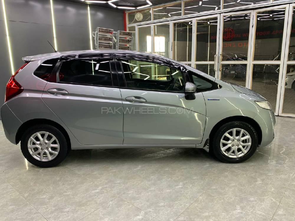 Honda Fit 2014 for Sale in Islamabad Honda Fit 2014 for Sale in Islamabad Image-17