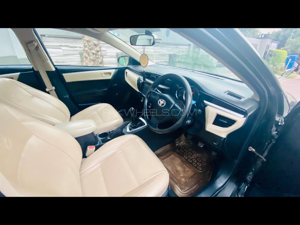 Toyota Corolla 2014 for Sale in Lahore Toyota Corolla 2014 for Sale in Lahore Image-12