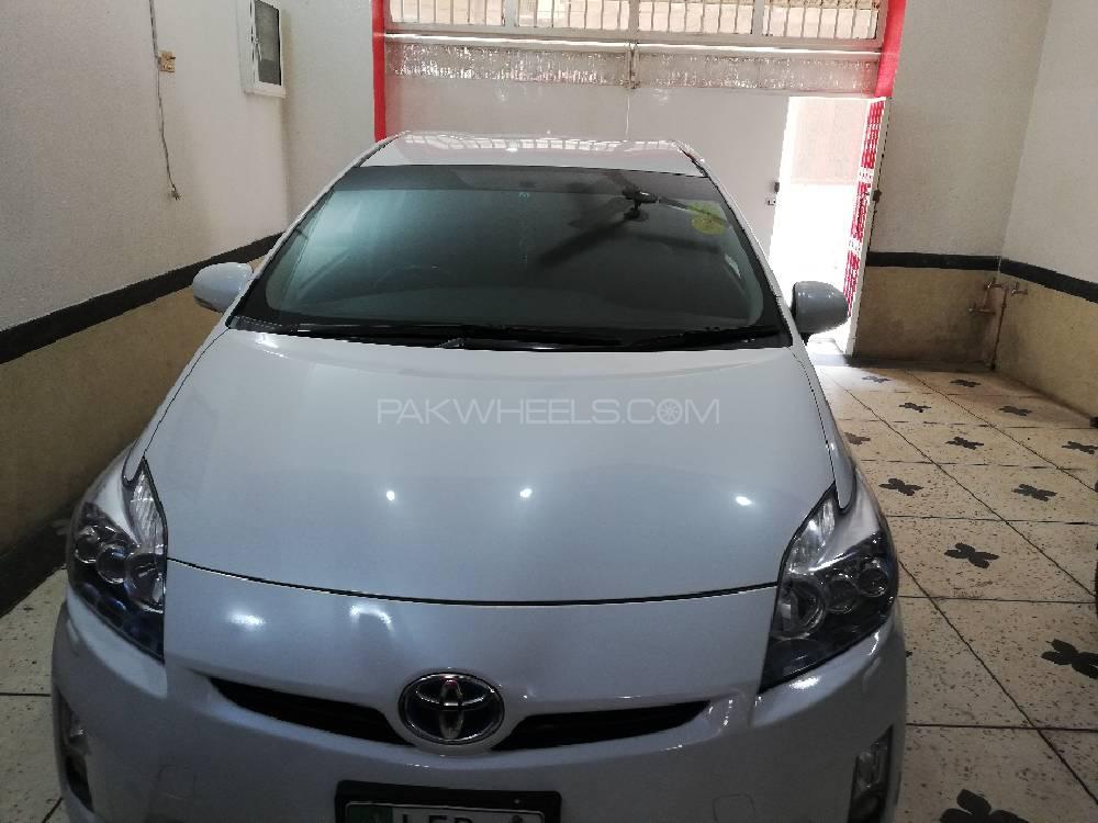 Toyota Prius 2011 for Sale in Lahore Toyota Prius 2011 for Sale in Lahore Image-2