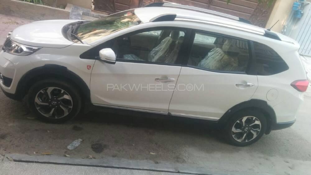 Honda BR-V 2018 for Sale in Lahore Honda BR-V 2018 for Sale in Lahore Image-3