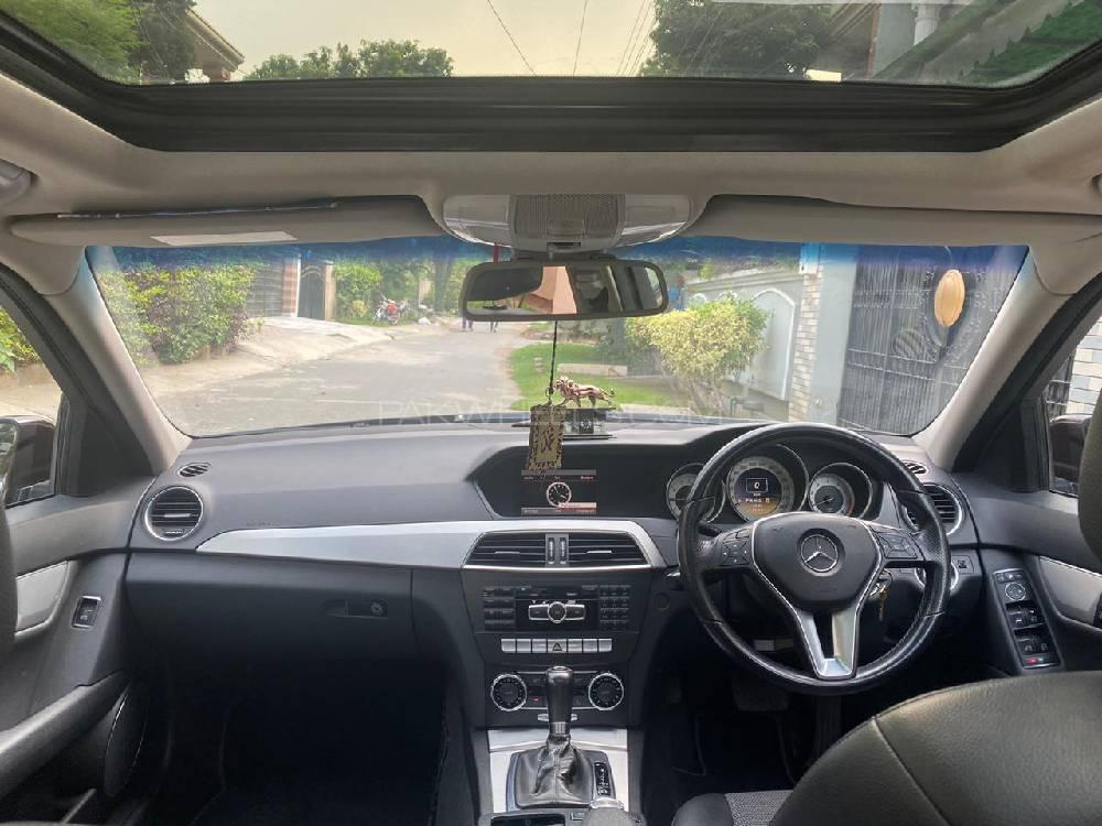 Mercedes Benz C Class 2012 for Sale in Lahore Mercedes Benz C Class 2012 for Sale in Lahore Image-8