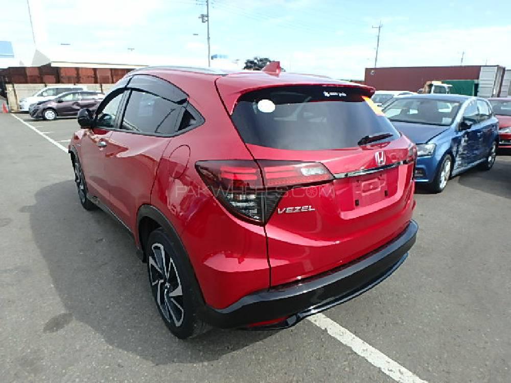 Honda Vezel 2018 for Sale in Lahore Honda Vezel 2018 for Sale in Lahore Image-9