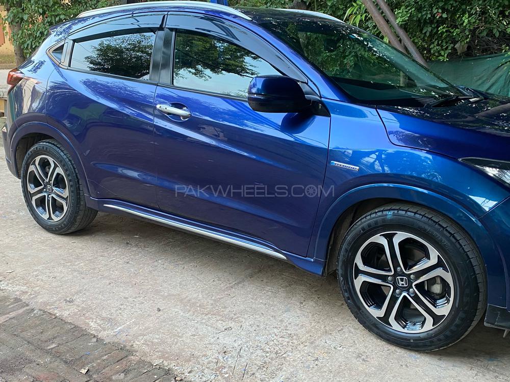 Honda Vezel 2016 for Sale in Lahore Honda Vezel 2016 for Sale in Lahore Image-2