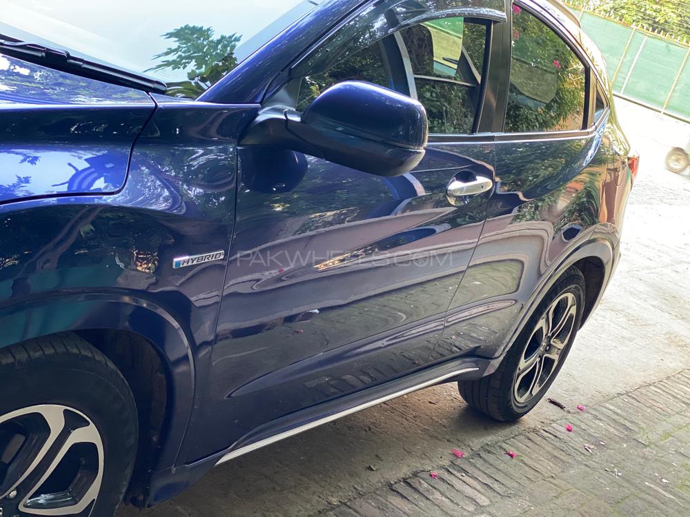Honda Vezel 2016 for Sale in Lahore Honda Vezel 2016 for Sale in Lahore Image-3