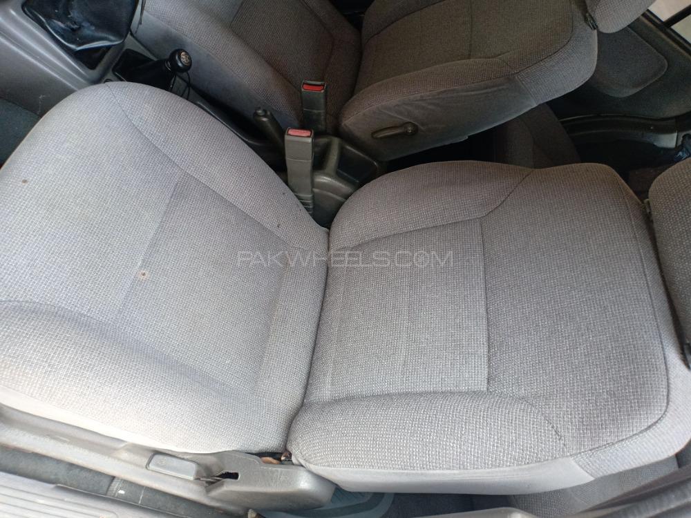 KIA Sportage 2002 for Sale in Lahore KIA Sportage 2002 for Sale in Lahore Image-11