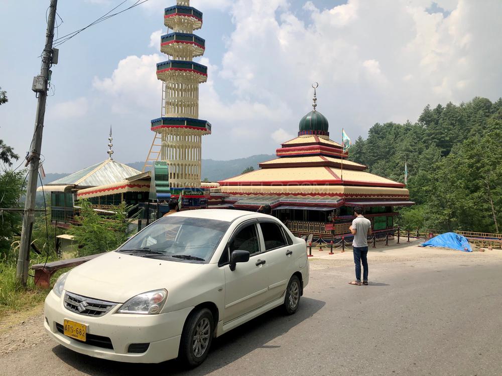 Suzuki Liana 2010 for Sale in Multan Image-1