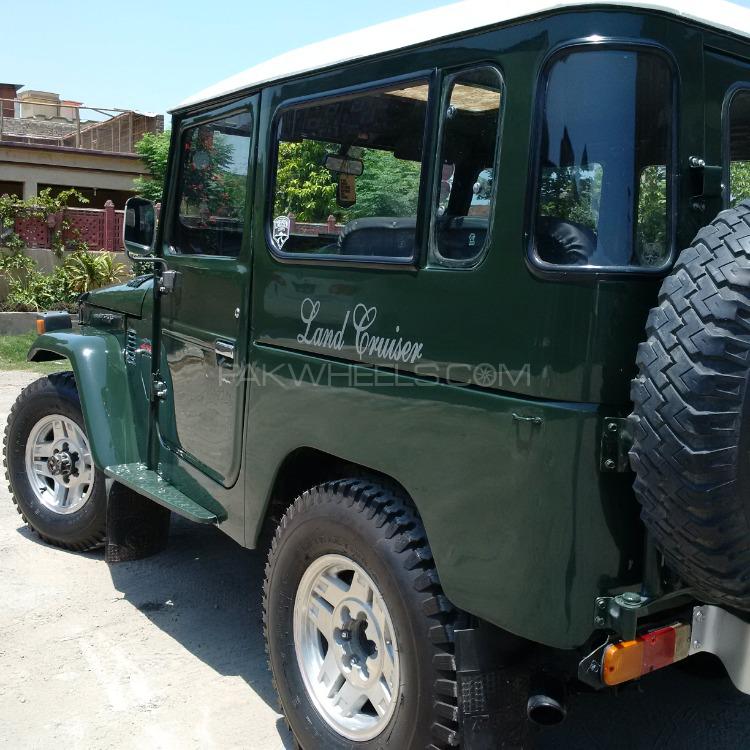 Toyota Land Cruiser - 1983  Toyota Land Cruiser - 1983  Image-3