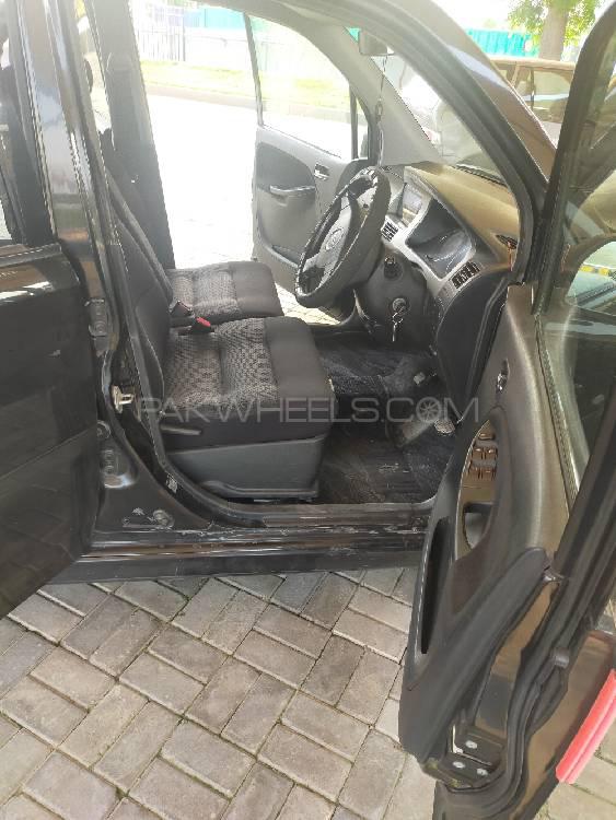 Daihatsu Move 2006 for Sale in Sahiwal Daihatsu Move 2006 for Sale in Sahiwal Image-6