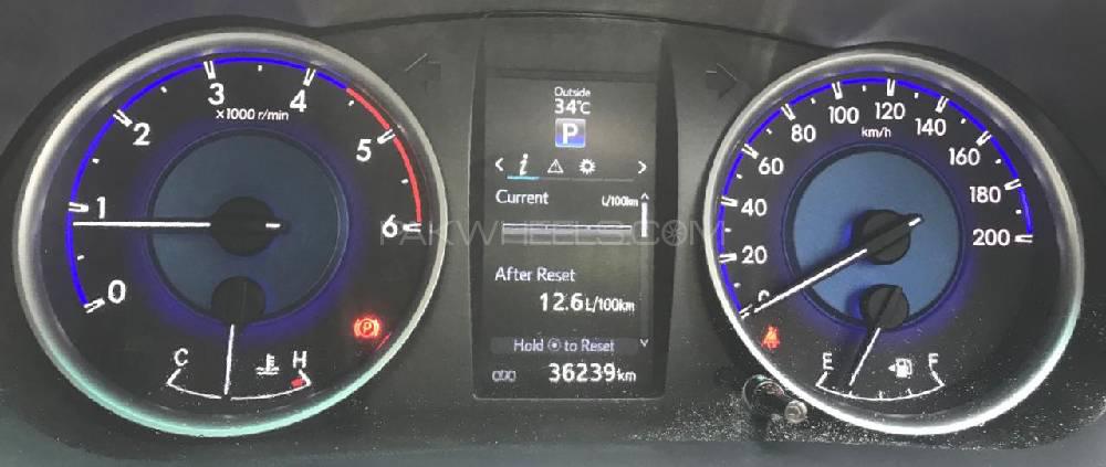 Toyota Hilux 2018 for Sale in Karachi Toyota Hilux 2018 for Sale in Karachi Image-10