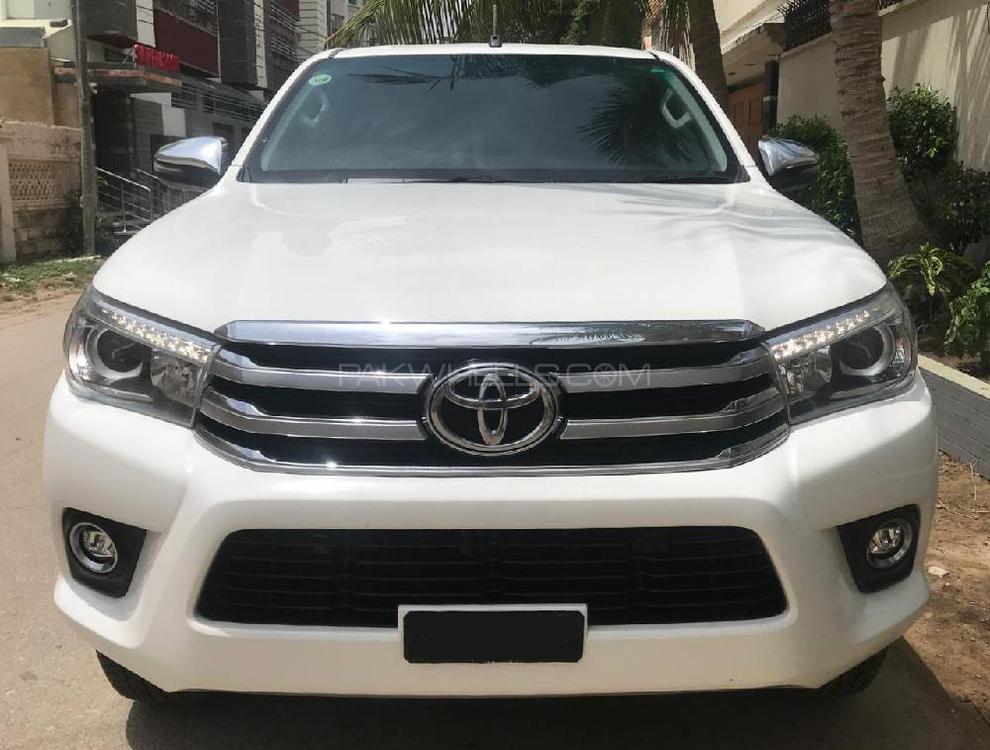 Toyota Hilux 2018 for Sale in Karachi Toyota Hilux 2018 for Sale in Karachi Image-2